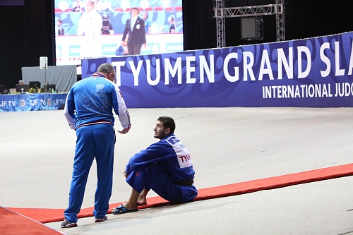 Предварительные поединки второго дня международного турнира по дзюдо «Большой шлем»