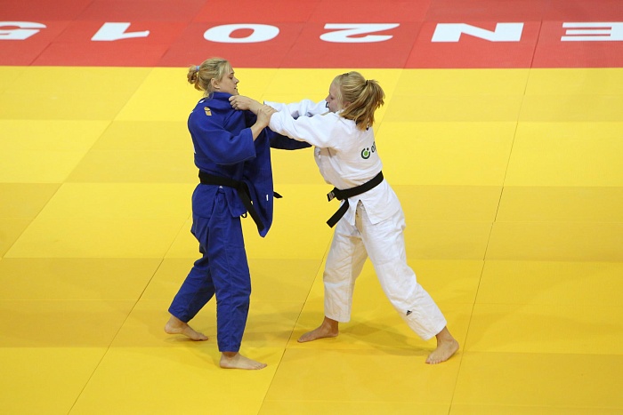 Яна Крюкова и Заундра Дидрих. Фото Виктории ЮЩЕНКО