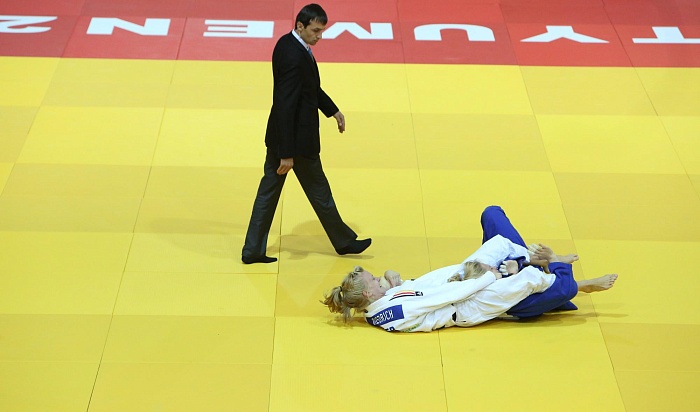 Яна Крюкова и Заундра Дидрих. Фото Виктории ЮЩЕНКО