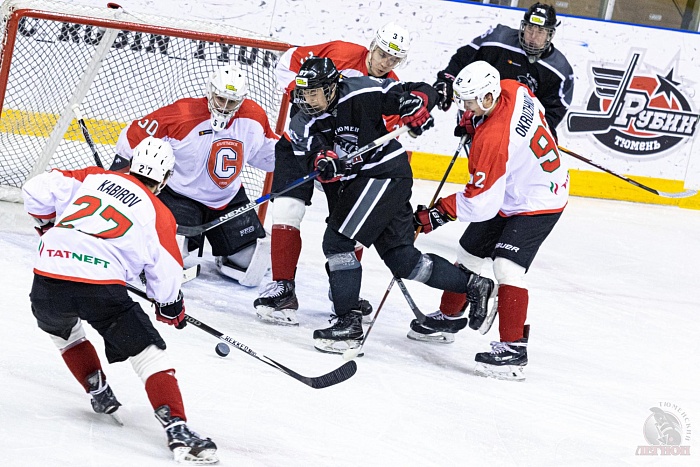 «Тюменский Легион» пропустил одну шайбу и уступил (ВИДЕОТРАНСЛЯЦИЯ, ЛУЧШИЕ МОМЕНТЫ)