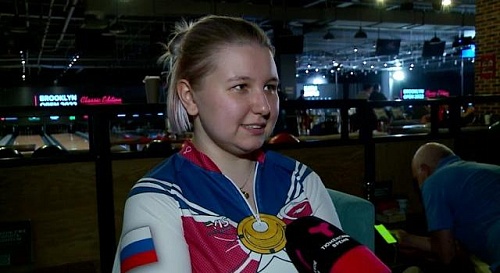 Большой сюжет о крутом турнире по боулингу "Brooklyn Bowl-2022"