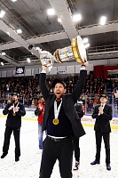 Наставник ХК «Рубин» Денис Ячменёв признан лучшим тренером сезона ВХЛ!