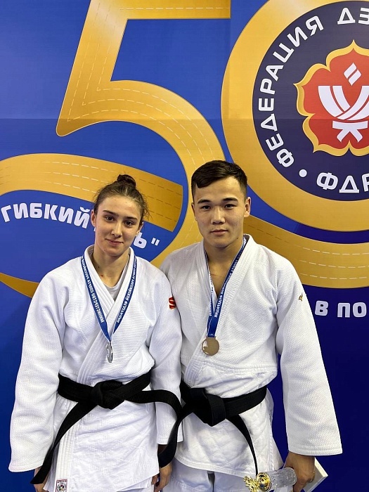 Буян-Херел Санаа – обладатель Кубка России по дзюдо, Любовь Тимофейчева – вторая