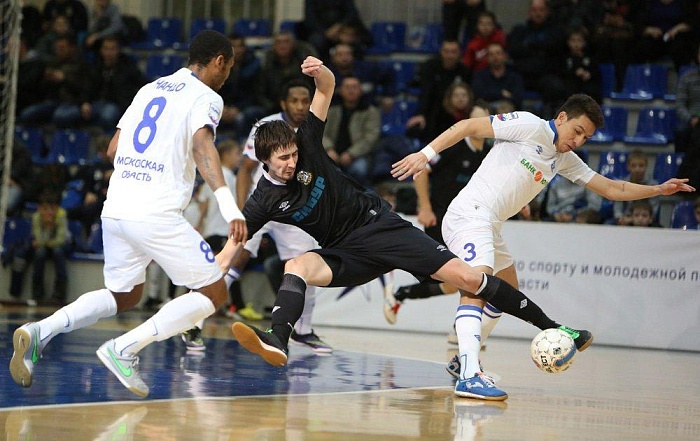 Нандо, Артём Антошкин и Ромуло. Фото Виктории ЮЩЕНКО