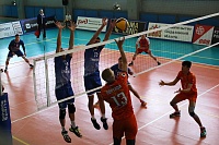 Волейболисты «Тюмени» в матче Кубка Калачихина на тай-брейке дожали «Магнитку»!