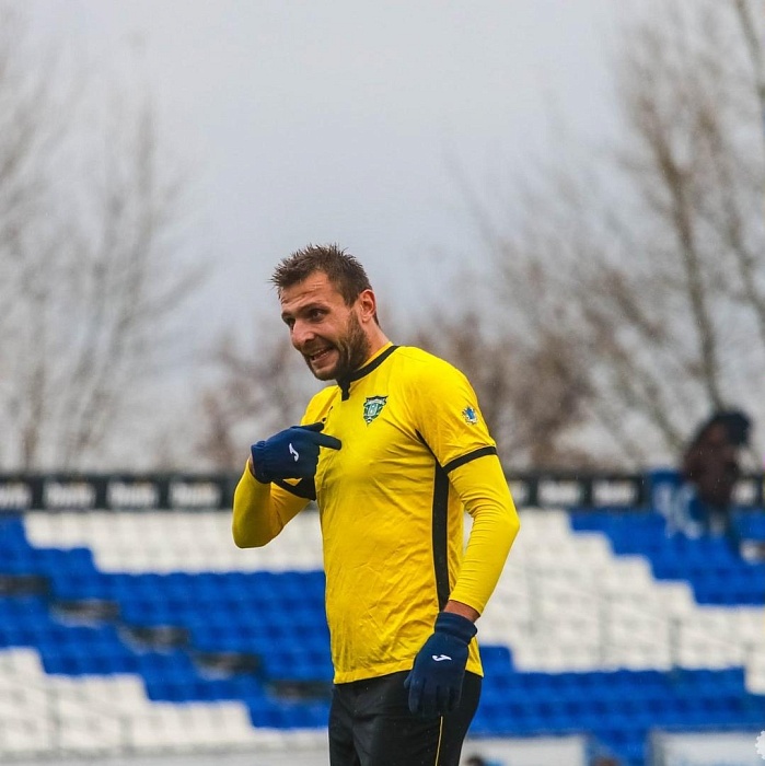 Защитник поменял «Волгу» на «КАМАЗ»