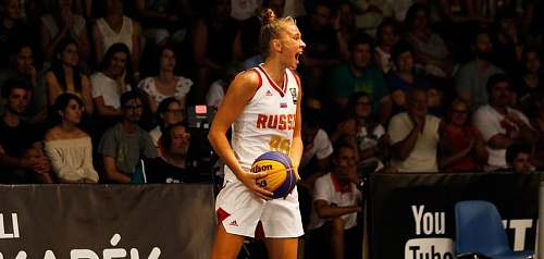 Сибирячка блистает в Баку