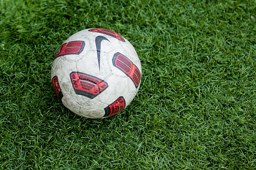 Сражались в школьный мини-футбол