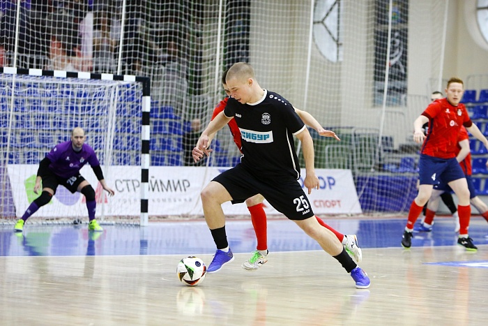Игрок футзальной команды «Тюмень-Дубль» Валерий Шеховцов: «Счёт крупный, но матч лёгким не был»