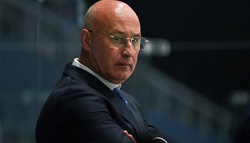 Чемпионы сменили тренера