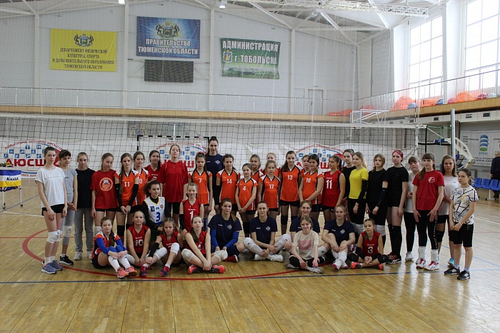 Волейболистки провели мастер-класс в Тобольске