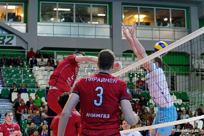 «Факел» сыграет в Новосибирске