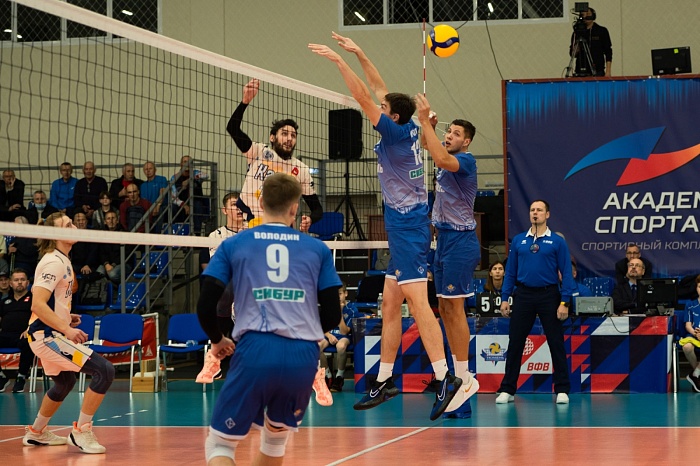 Волейболисты «Тюмени» во второй раз одолели соперников из Ижевска