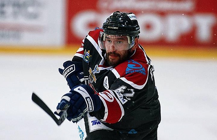 Матч памяти Хайдарова не хотел завершаться (ФОТО)