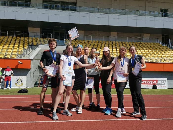 Студенты спорили за награды «королевы спорта»