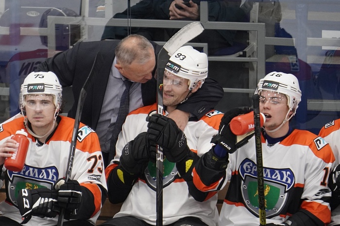 Нападающий ангарского хоккейного клуба «Ермак» Владислав Туник: «Если умеешь забивать лакросс – голы, в них нет ничего сложного»