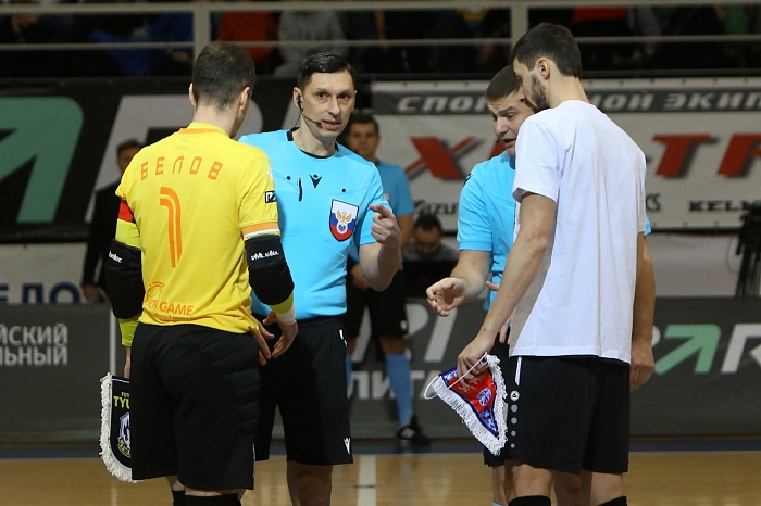 Чемпионат России по мини-футболу среди клубов PARI-Суперлиги. МФК «Тюмень» - МФК «Ухта» – 6:3 и 6:0