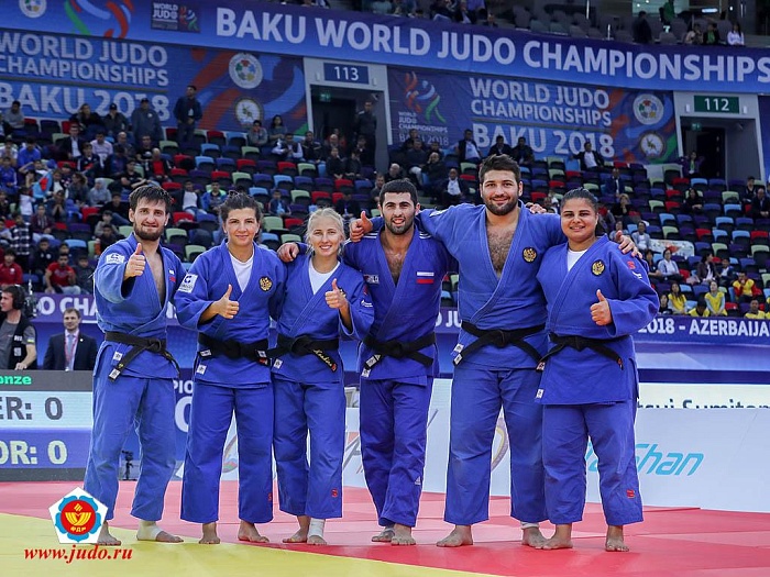 В Баку выиграли командную бронзу