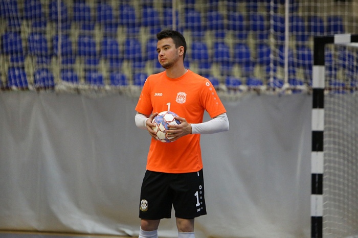 Тренировка МФК «Тюмень» под началом нового наставника Максима Горбунова