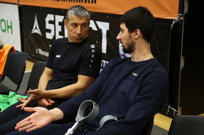 Тренировка МФК «Тюмень» под началом нового наставника Максима Горбунова