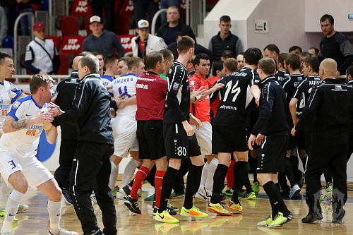 Упалев и Абрамович пропустят по четыре игры