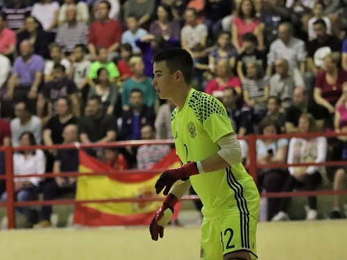 Юниоры уступили в Испании