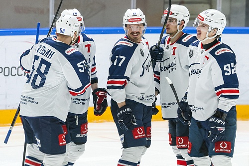 Команда «Торпедо-Горький» вышла в полуфинал Кубка чемпиона России по хоккею.