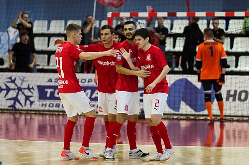 «Сибиряк» добился домашнего успеха