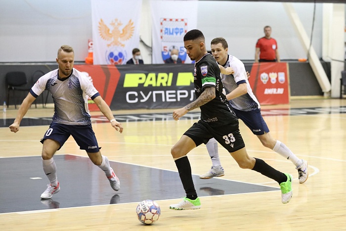 Мурашов дважды огорчил торпедовцев