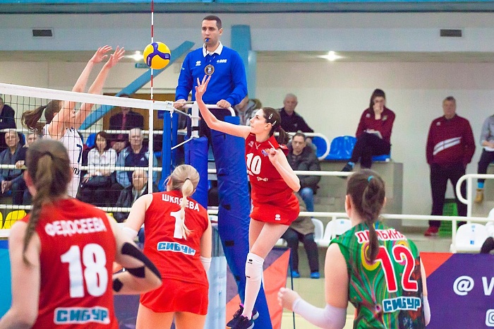 Тюменки проведут три матча в Казани