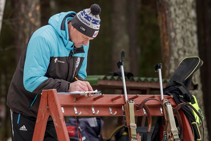 Биатлонисты из России и Казахстана тренируются в «Жемчужине Сибири»