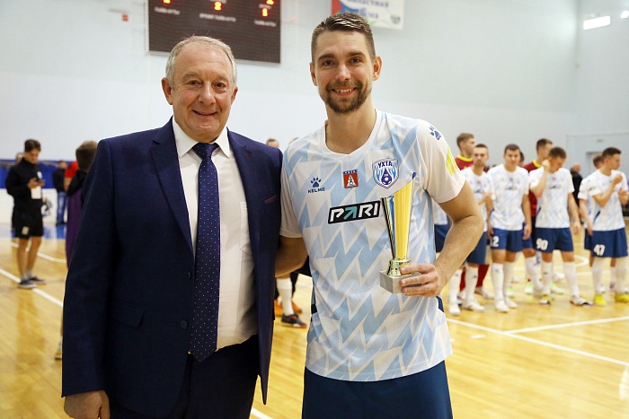 Защитник мини-футбольного клуба «Ухта» Кирилл Козлов: «Гитта уже знает много слов по-русски»