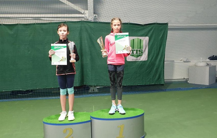 Теннисные выходные провели победно