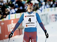 Сергей Устюгов стал чемпионом мира в скиатлоне, Большунов – 15-й