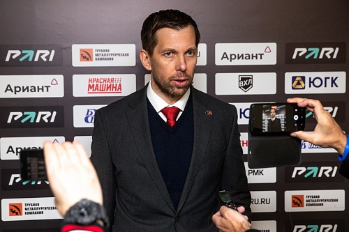 Главный тренер тюменского хоккейного клуба «Рубин» Денис Ячменёв: «Ни пропущенные голы, ни удаления не сбили с настроя»