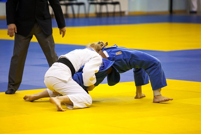 Школьники соперничали на татами