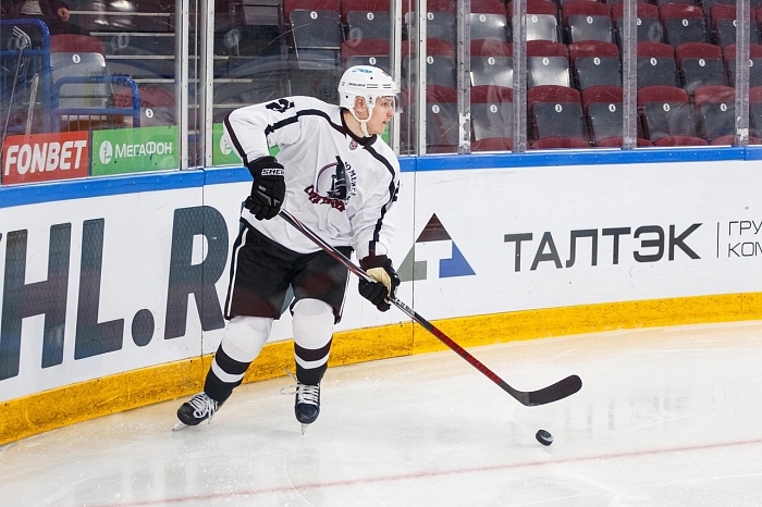 Хоккейный клуб «Тюменский Легион» проиграл в Казани