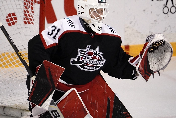Тюменский хоккейный клуб «Рубин» уступил «Зауралью»