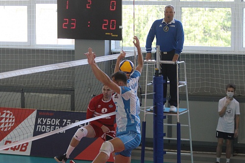 «Изумруд» нанес поражение тюменцам