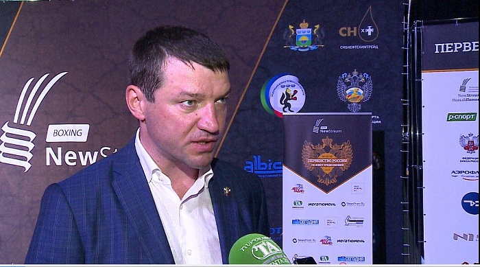 Евгений Макаренко: «У тюменских боксеров - твердый характер»