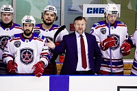Главный тренер хоккейного клуба АКМ Олег Горбенко: «Команда влюбила в себя весь город»