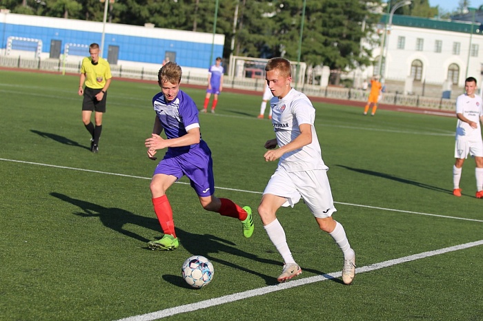 Магнитогорская «Умка» одержала вторую победу в первенстве страны по футболу среди клубов 3-го дивизиона