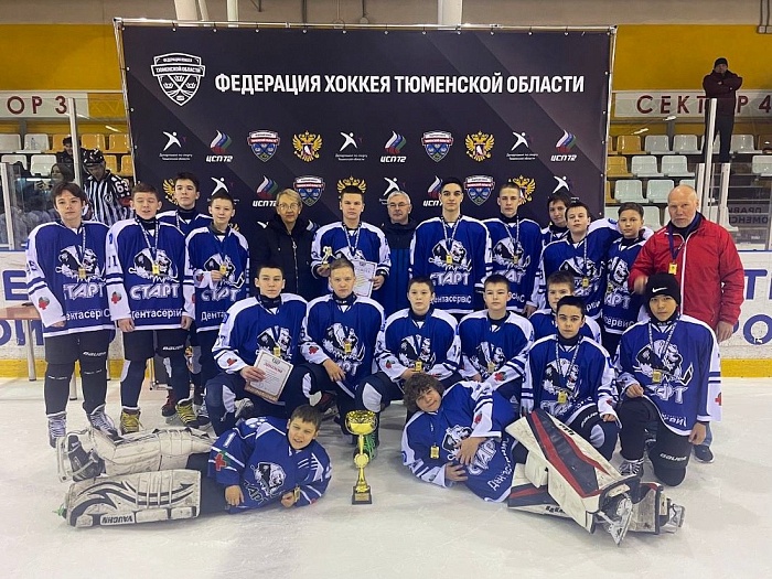 ­В областном финале «Золотой шайбы» победил «Старт» из Ялуторовска