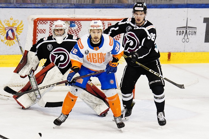 Хоккейный «Рубин» уступил во втором матче Кубка чемпиона России «СКА-Неве»