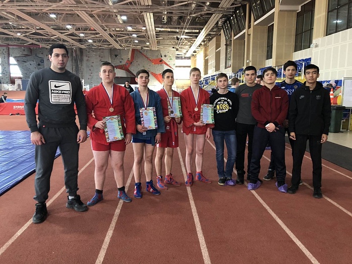 Тюменские самбисты боролись за награды