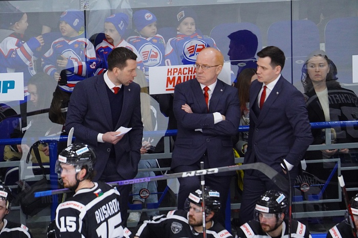 Главный тренер хоккейного клуба «Рубин» Денис Ячменёв: «Ребята молодцы, бились друг за друга»