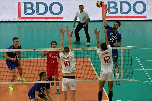 С чемпионами Европы не справились