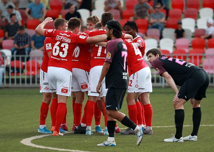 Юбилей Треневу подпортил Маслов