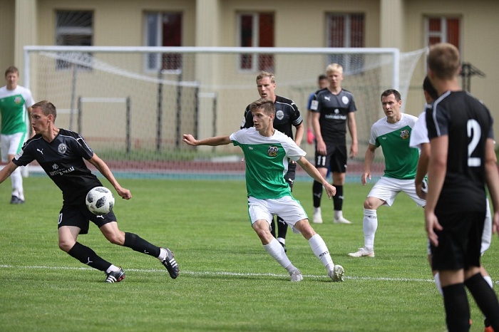 Соперник тюменцев сыграл вничью с торпедовцами