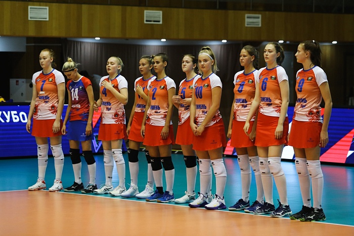 Тюменки начнут чемпионат в столице